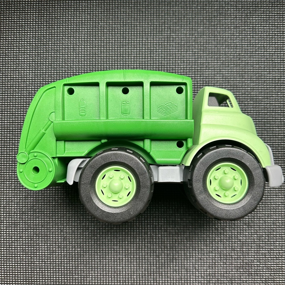 Green Toys - Green Recycling Truck - Great Condition!!